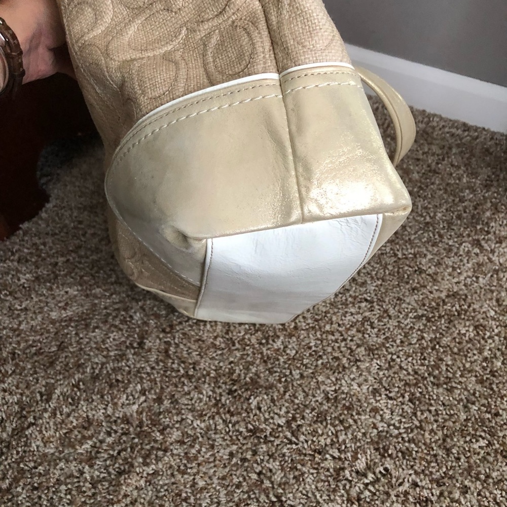Authentic Coach Purse - Picture 4 of 5